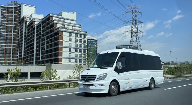 taxi van 9